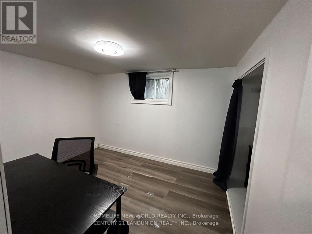 Photo 10 of Bsmt Rm 2 46 Arnold Street, Hamilton ON