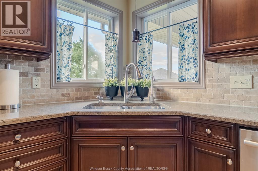Photo 11 of 3062 Tyler, Windsor ON