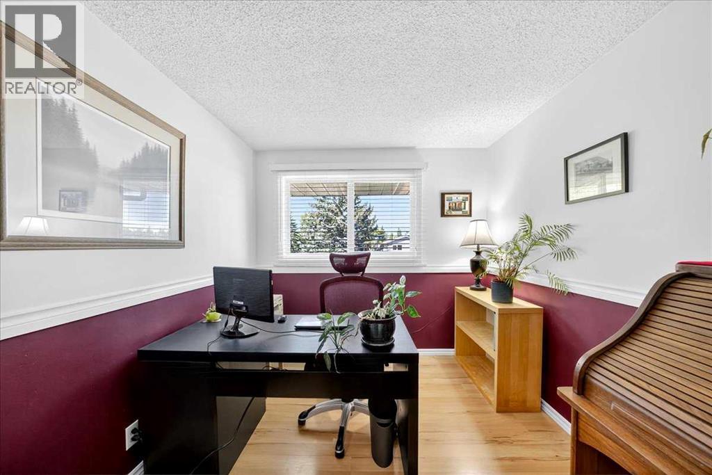 Photo 23 of 6419 26 Avenue Ne, Calgary AB