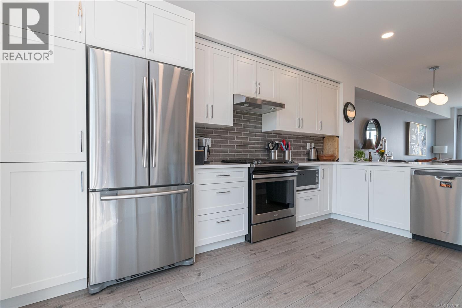 34 370 Latoria Blvd, Colwood
