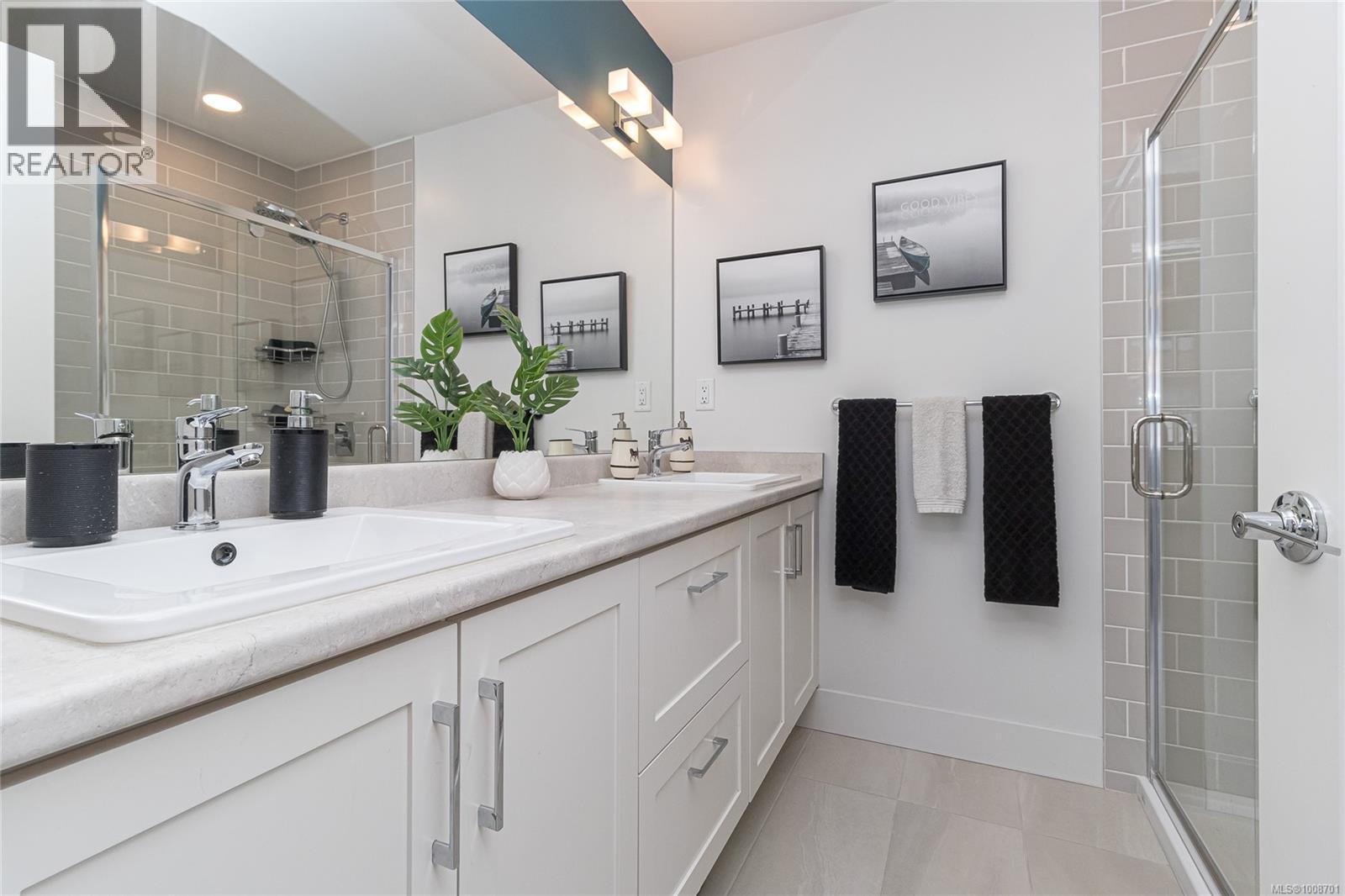 34 370 Latoria Blvd, Colwood