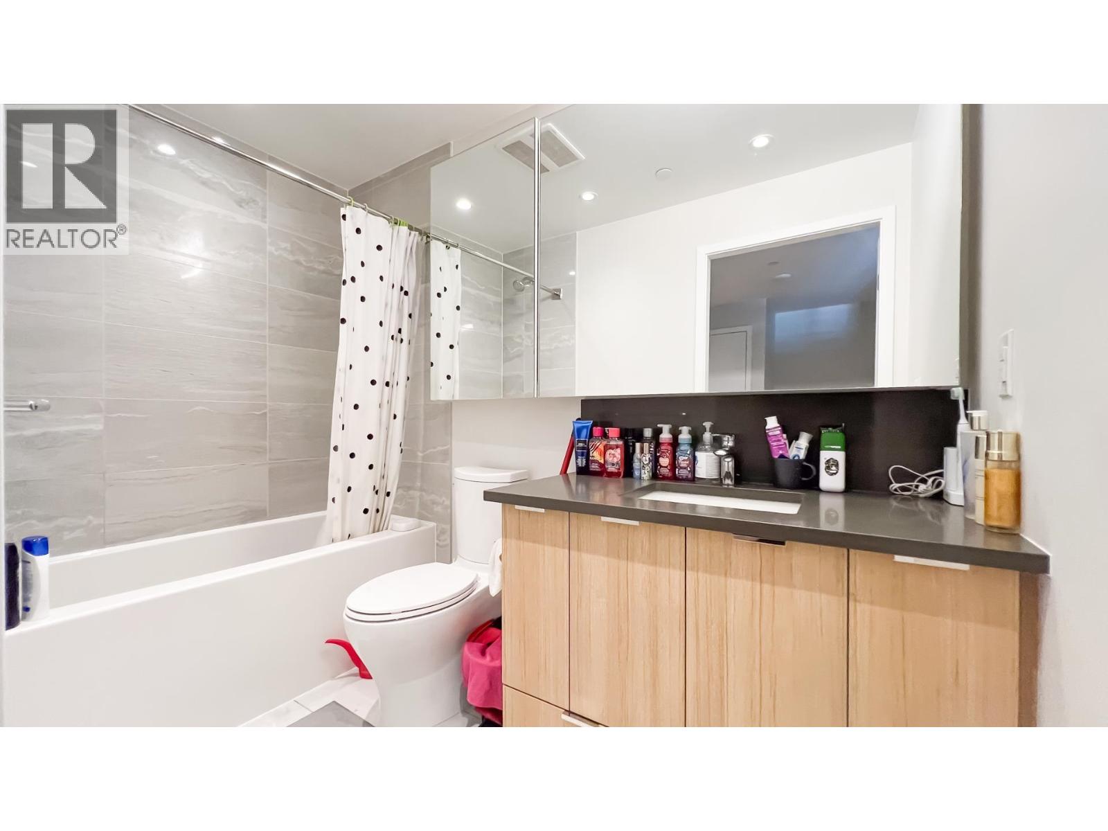 1405 3430 E KENT AVENUE, Vancouver