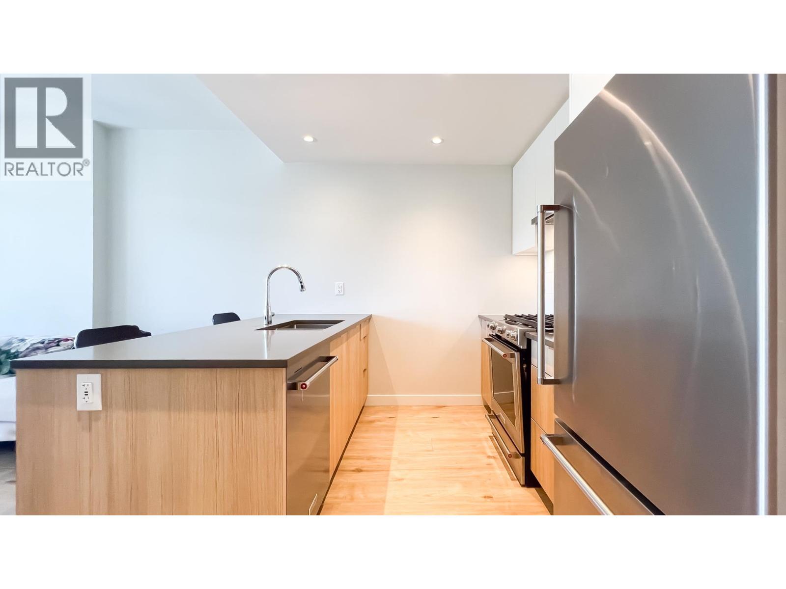 1405 3430 E KENT AVENUE, Vancouver