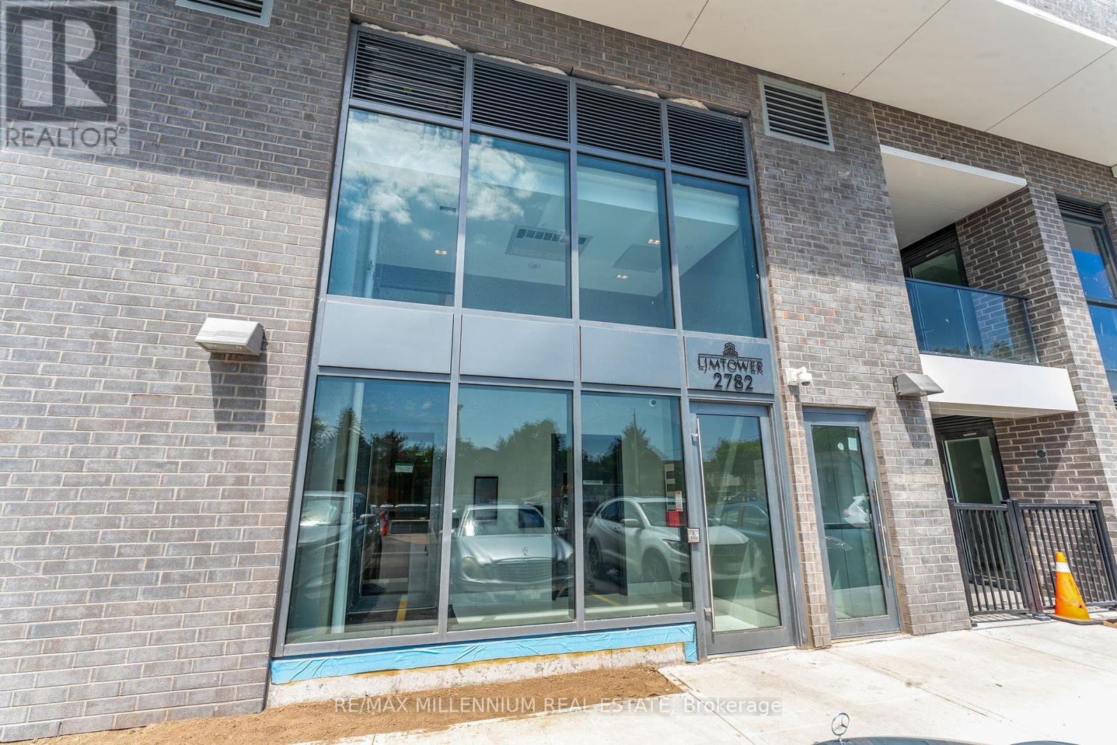 Photo 12 of 208 2782 Barton Street E, Hamilton ON