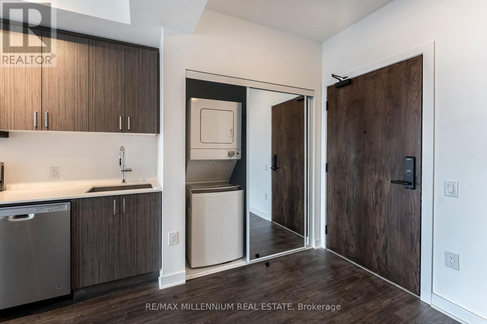 Photo 19 of 208 2782 Barton Street E, Hamilton ON