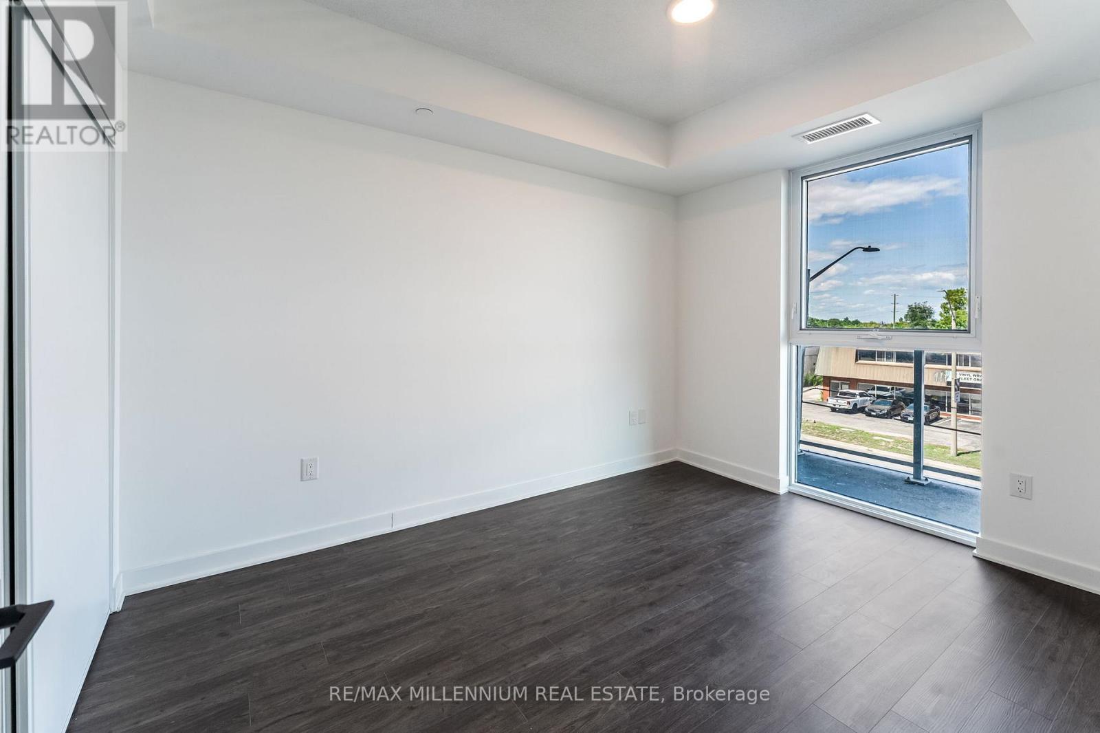 Photo 36 of 208 2782 Barton Street E, Hamilton ON
