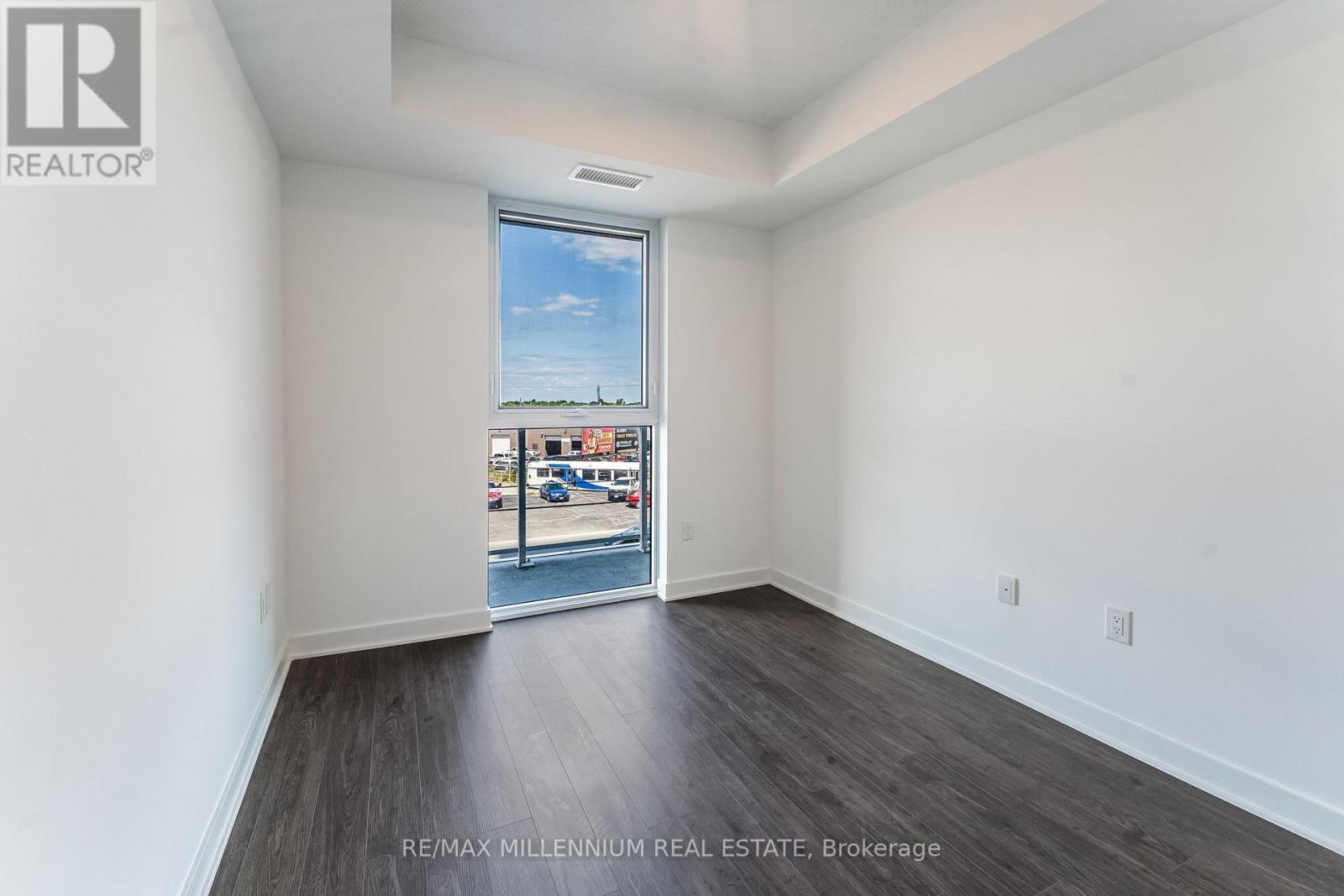 Photo 38 of 208 2782 Barton Street E, Hamilton ON