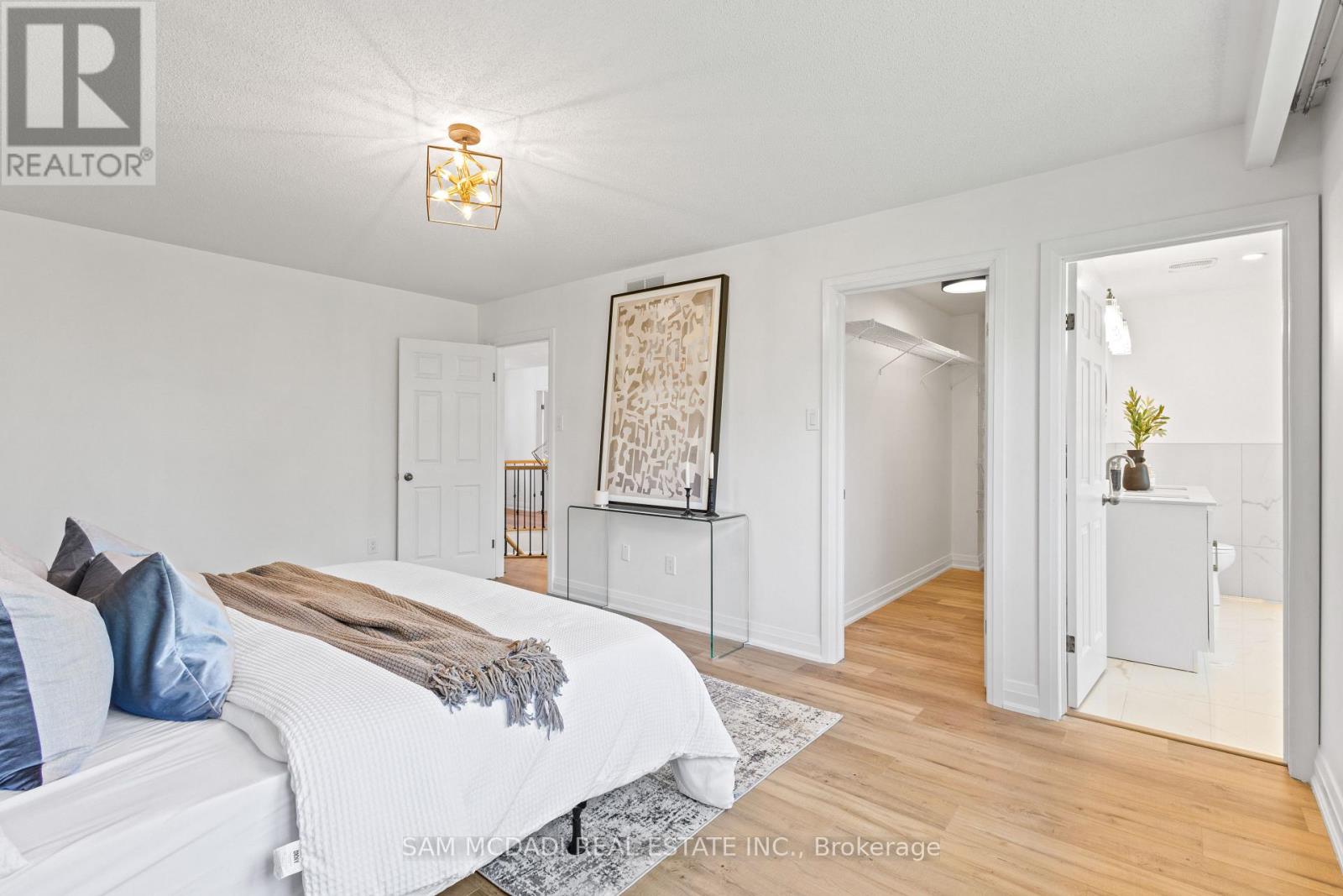 Photo 33 of 83 Royal Oak Drive, Brantford ON