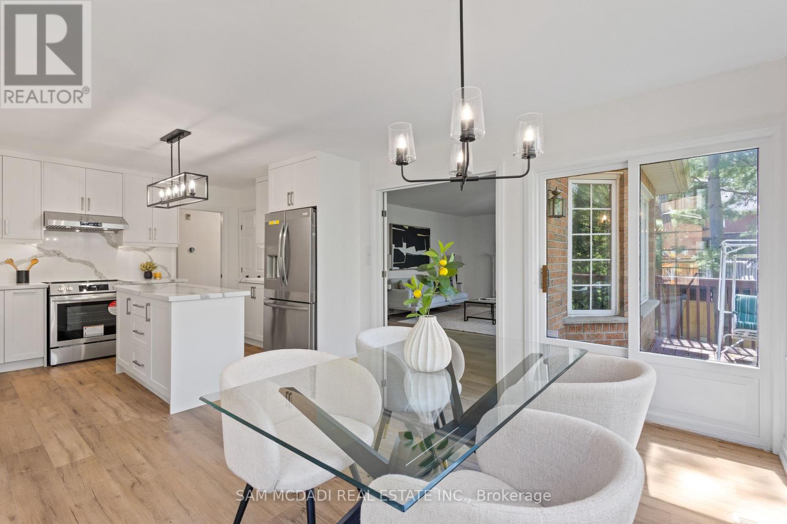 Photo 8 of 83 Royal Oak Drive, Brantford ON