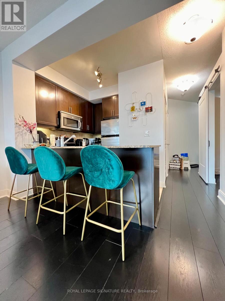 Photo 4 of 607 80 Absolute Avenue, Mississauga ON