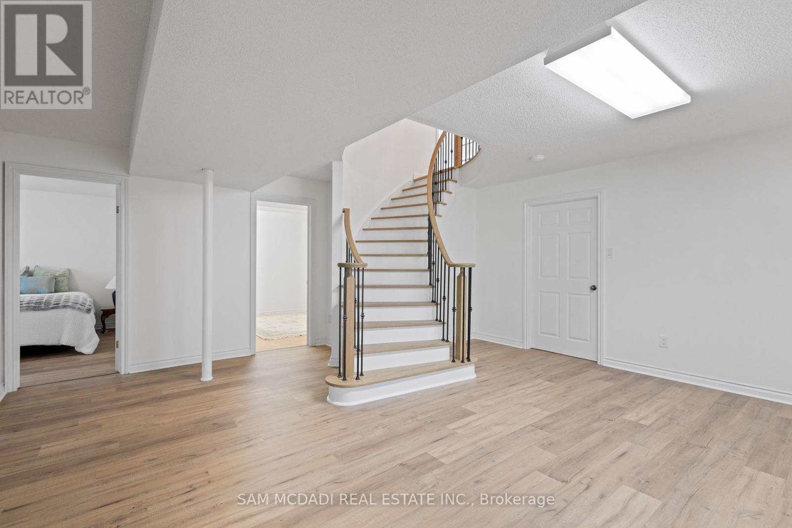 Photo 6 of 83 Royal Oak Drive, Brantford ON