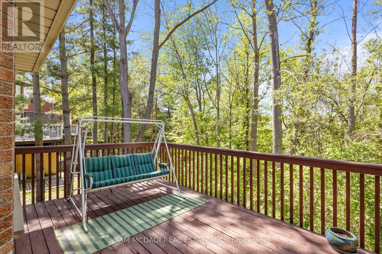Photo 28 of 83 Royal Oak Drive, Brantford ON