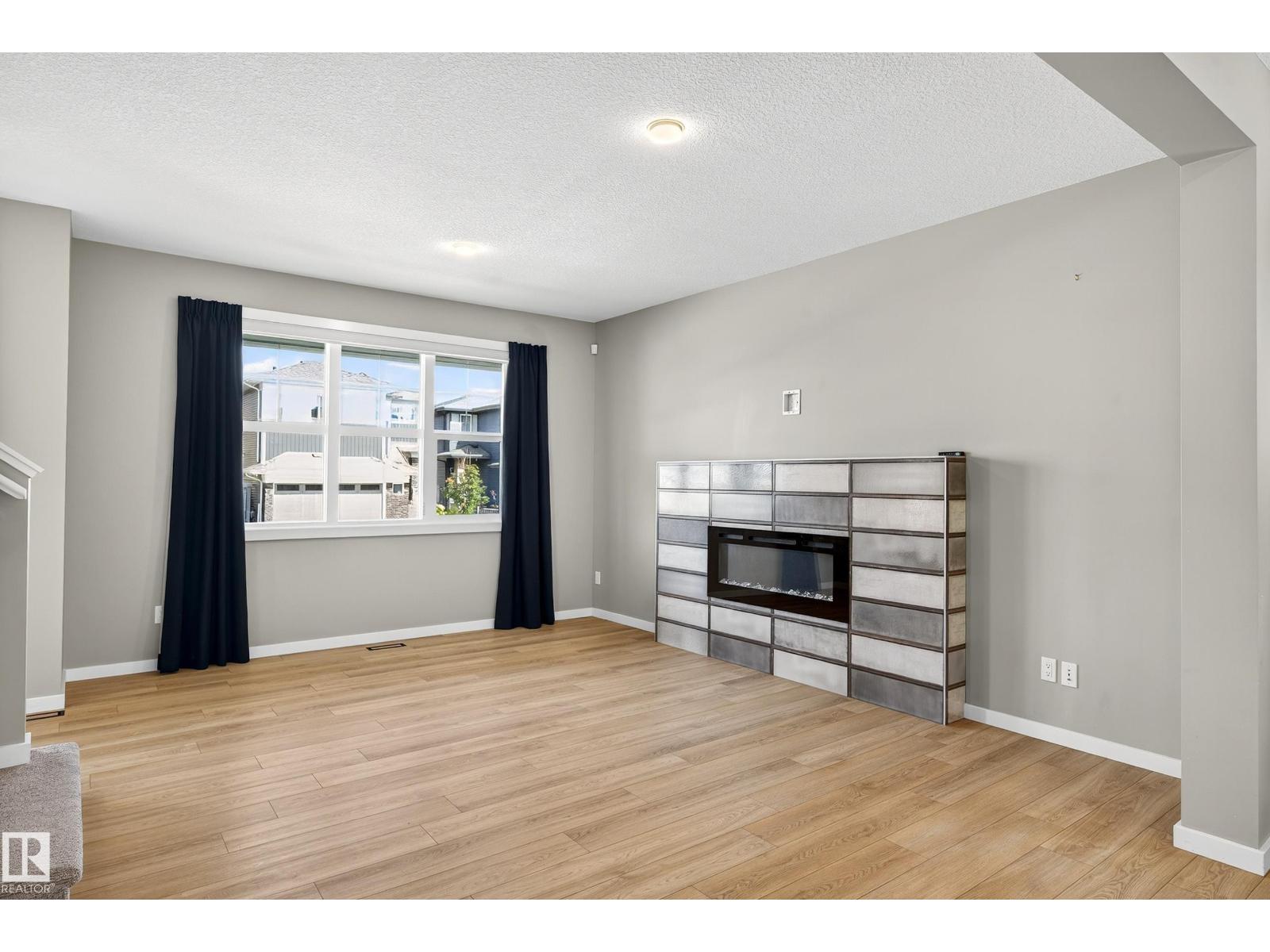 Photo 34 of 6337 Greenaway Av Nw, Edmonton AB