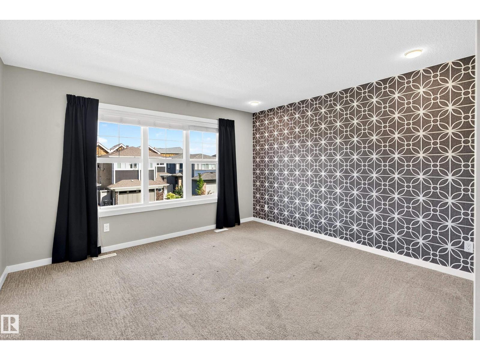 Photo 37 of 6337 Greenaway Av Nw, Edmonton AB