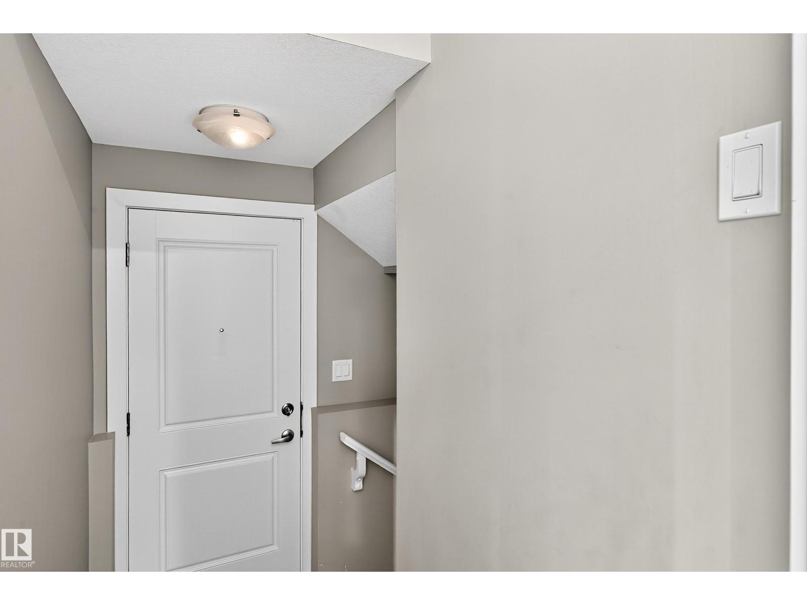 Photo 41 of 6337 Greenaway Av Nw, Edmonton AB