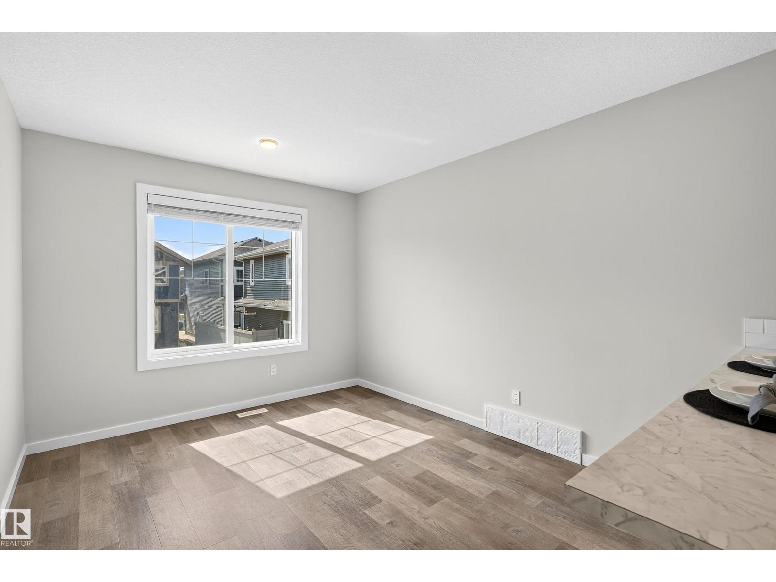 Photo 45 of 6337 Greenaway Av Nw, Edmonton AB