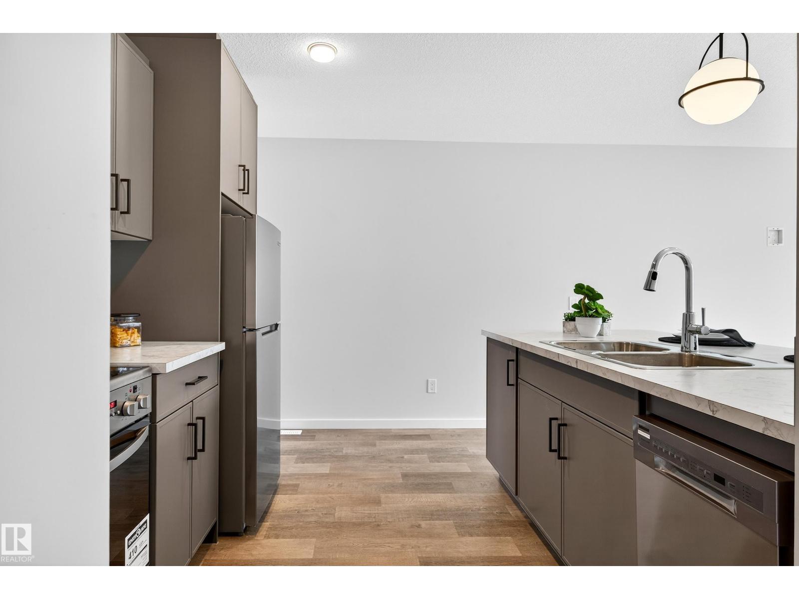 Photo 52 of 6337 Greenaway Av Nw, Edmonton AB