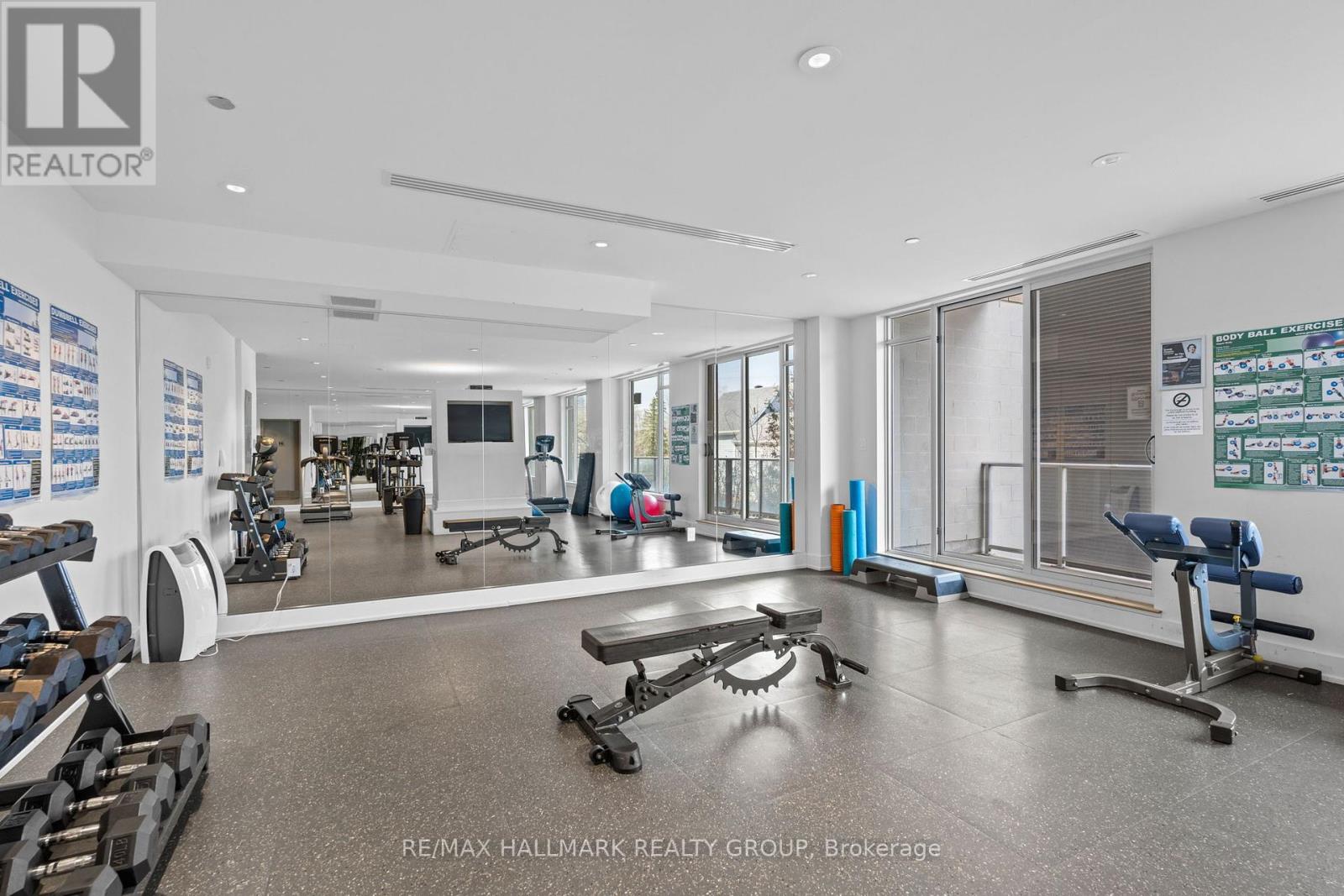 Photo 16 of 401 7 Marquette Avenue, Ottawa ON