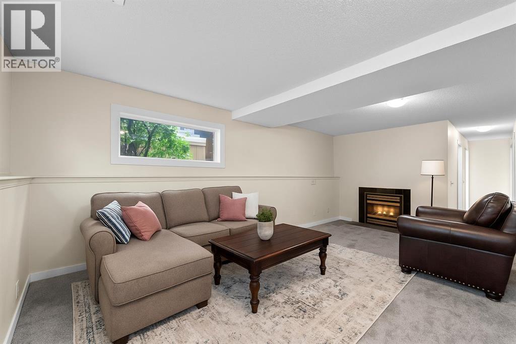 Photo 15 of 7136 Laguna Way Ne, Calgary AB