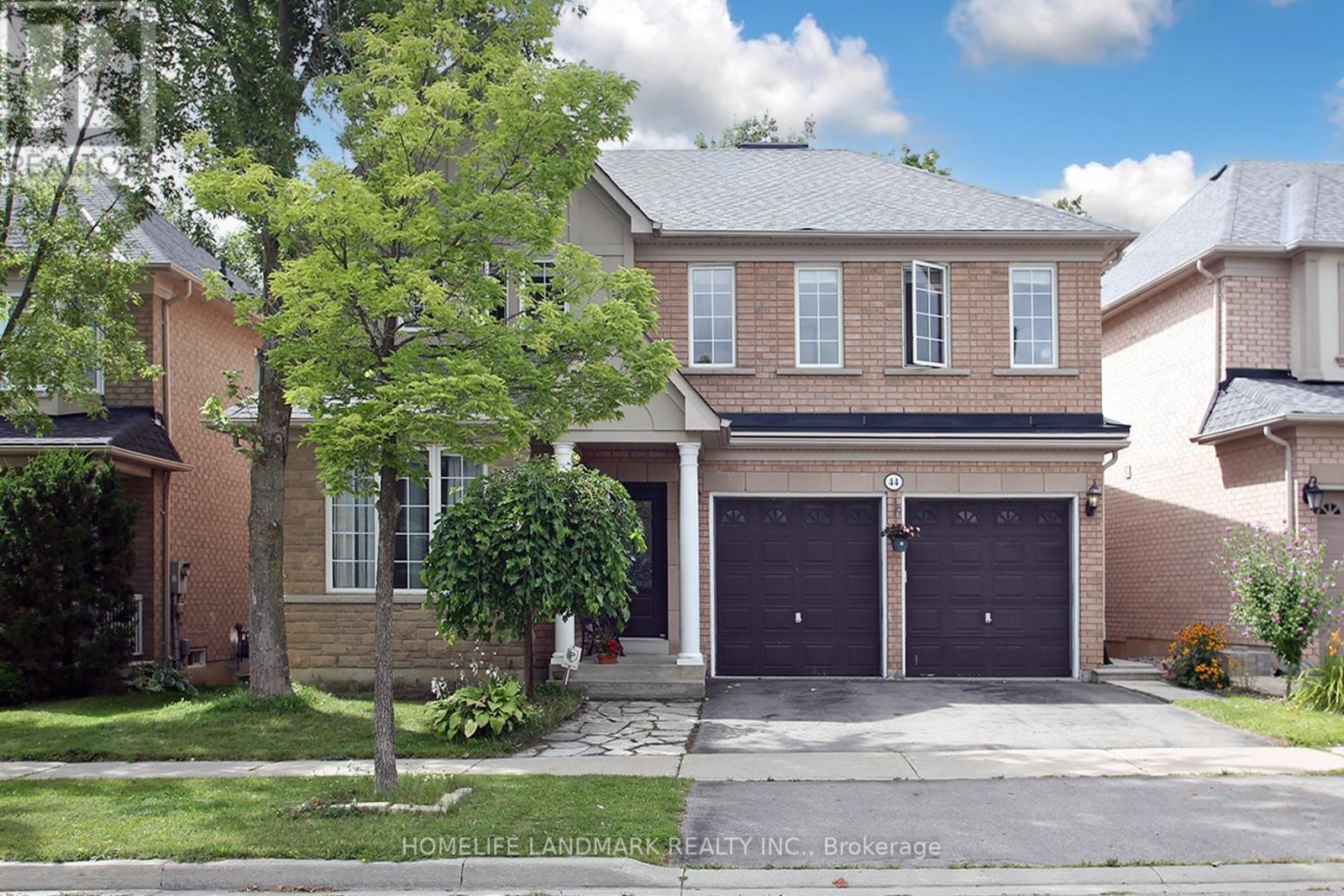 Photo 35 of 44 Skywood Drive, Richmond Hill ON