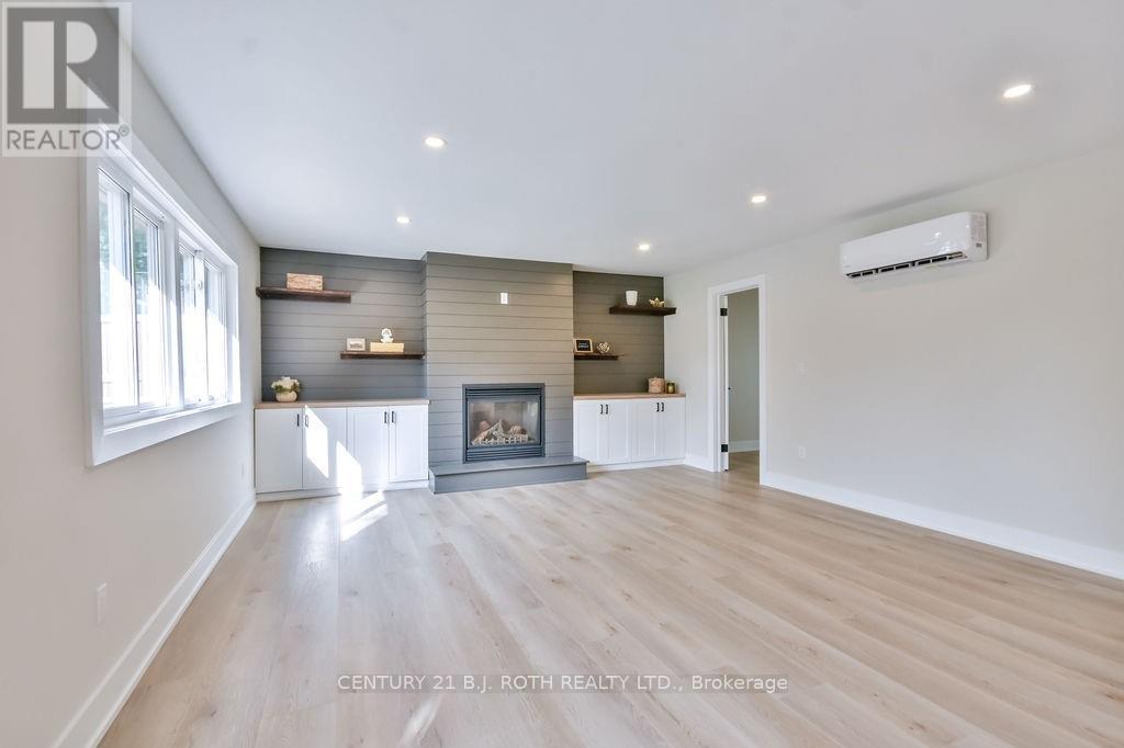 Photo 5 of 690 Hastings Avenue, Innisfil ON
