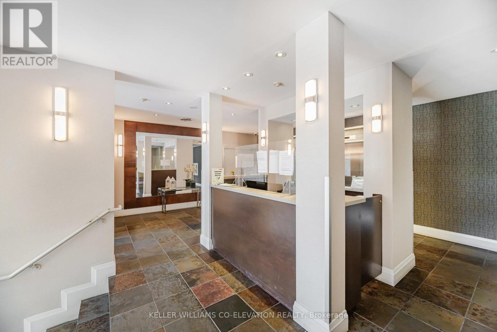 Photo 31 of 410 2088 Lawrence Avenue W, Toronto ON