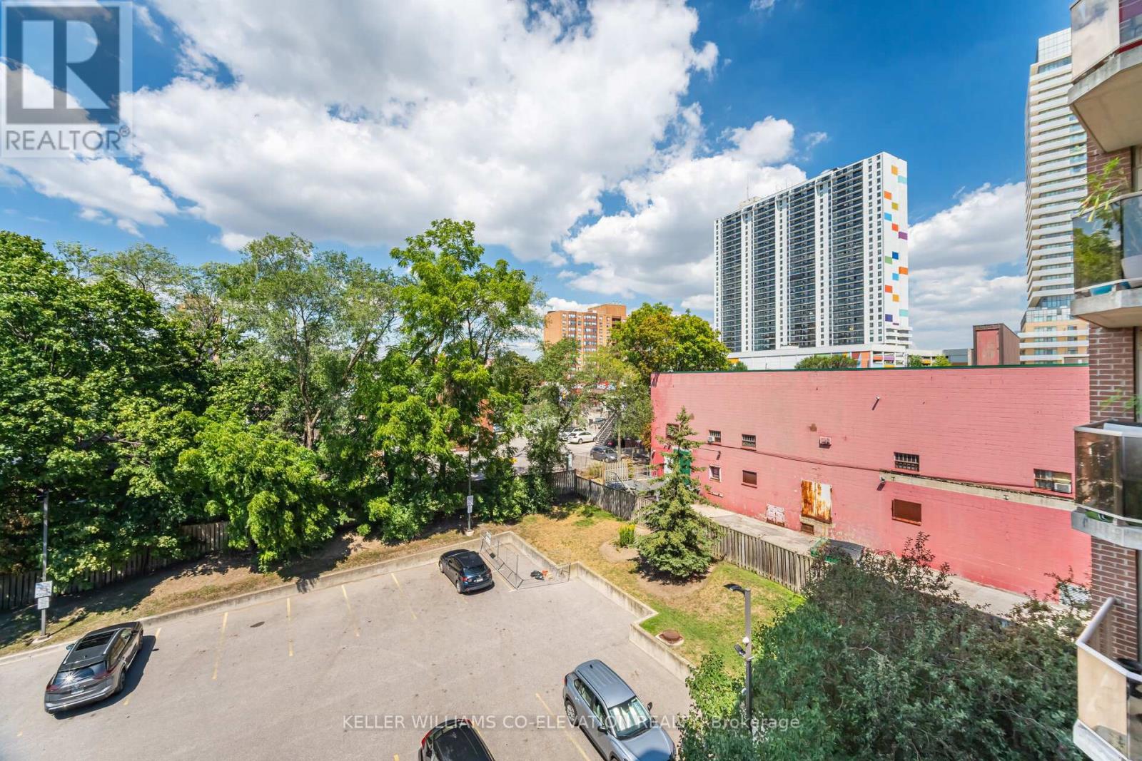 Photo 25 of 410 2088 Lawrence Avenue W, Toronto ON