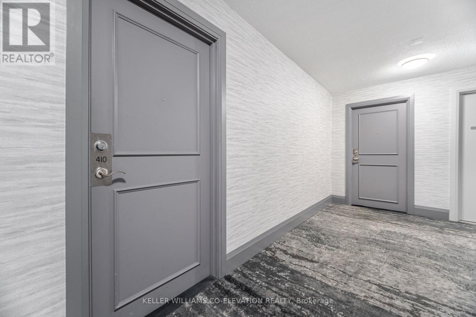 Photo 16 of 410 2088 Lawrence Avenue W, Toronto ON