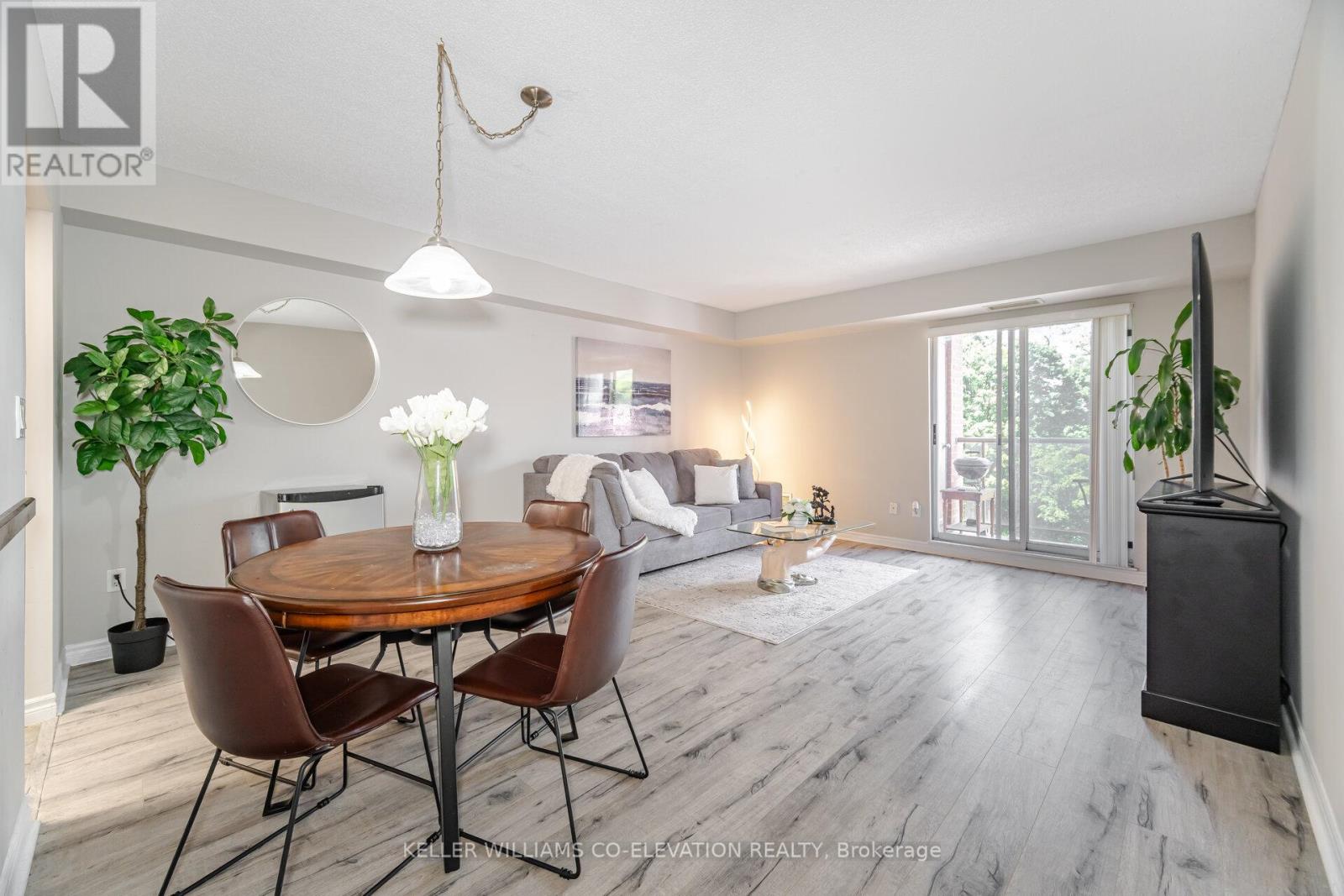 Photo 21 of 410 2088 Lawrence Avenue W, Toronto ON