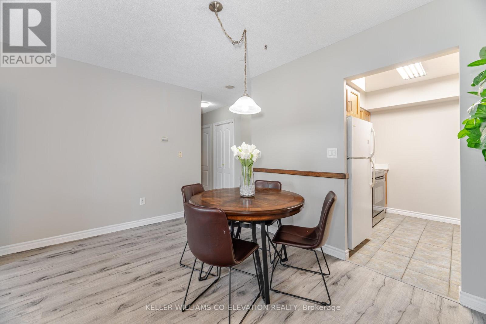 Photo 30 of 410 2088 Lawrence Avenue W, Toronto ON
