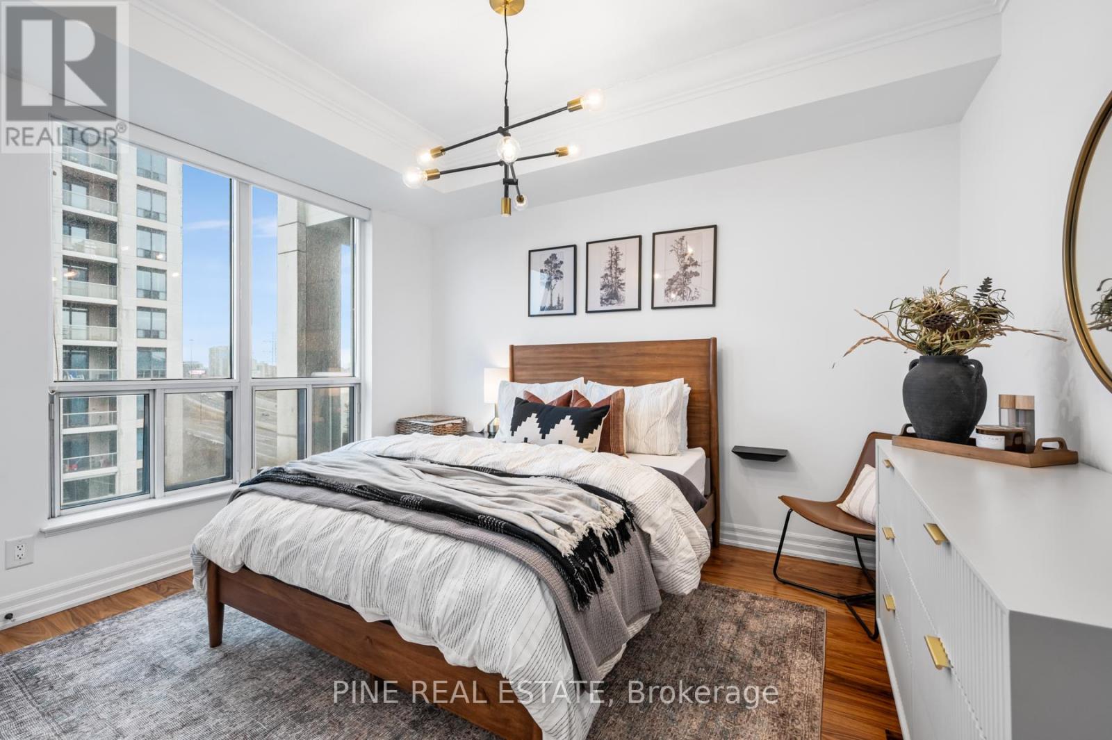 Photo 36 of 1112 2083 Lake Shore Boulevard W, Toronto ON