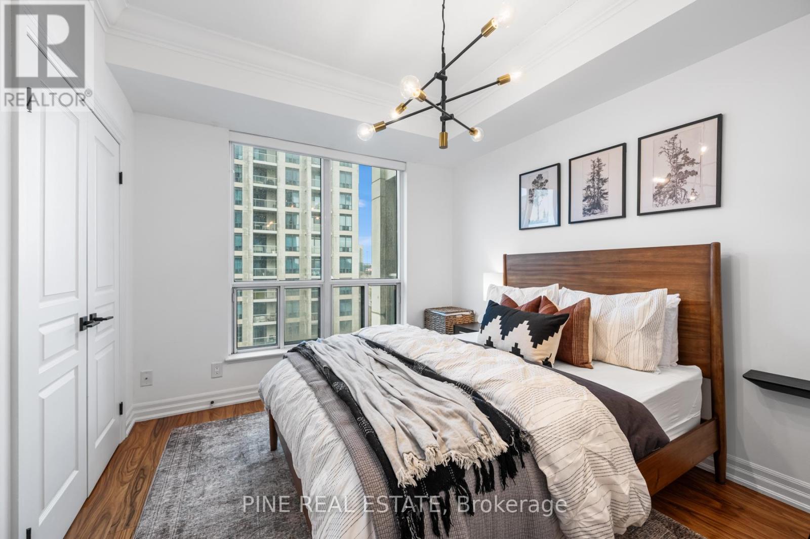 Photo 17 of 1112 2083 Lake Shore Boulevard W, Toronto ON