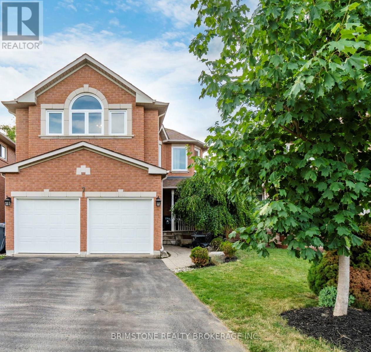 Photo 1 of 7 Banington Crescent, Brampton ON
