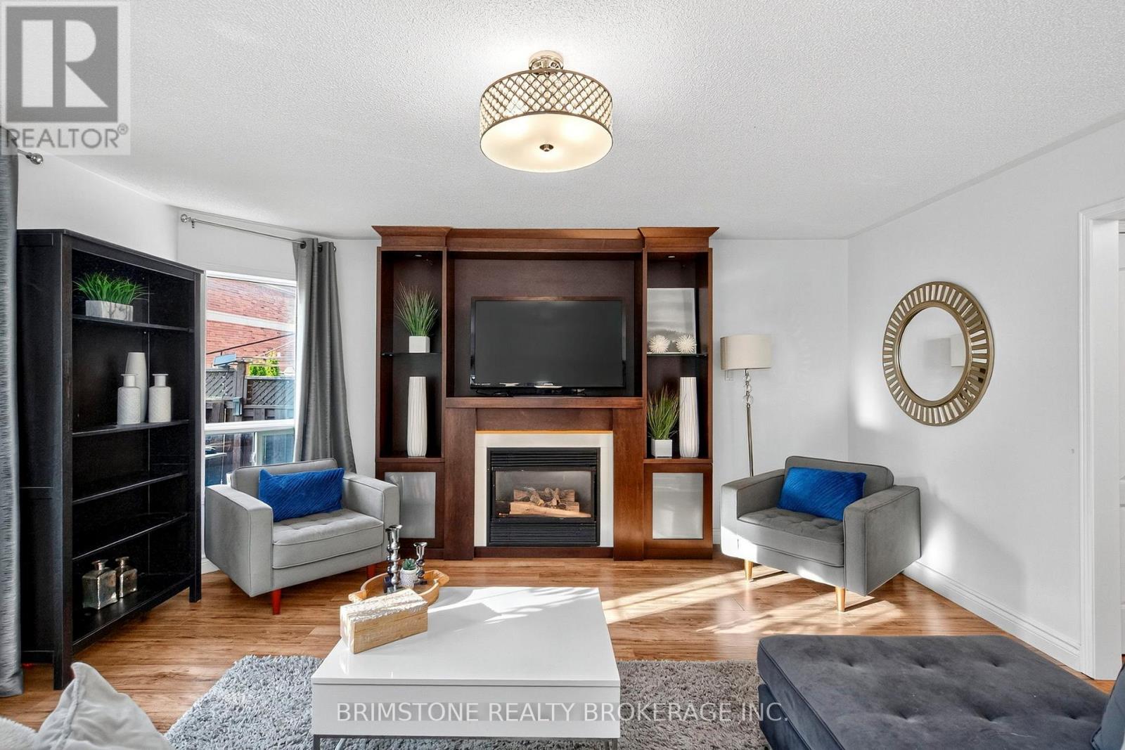 Photo 11 of 7 Banington Crescent, Brampton ON