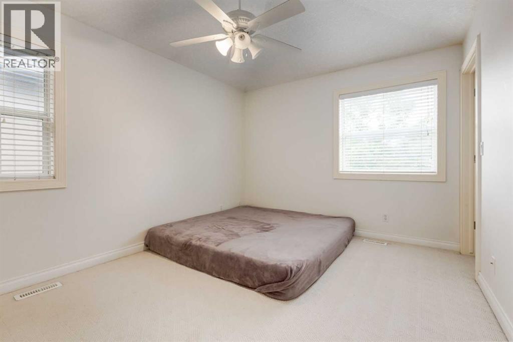 2834 Parkdale Boulevard NW, Calgary, Alberta