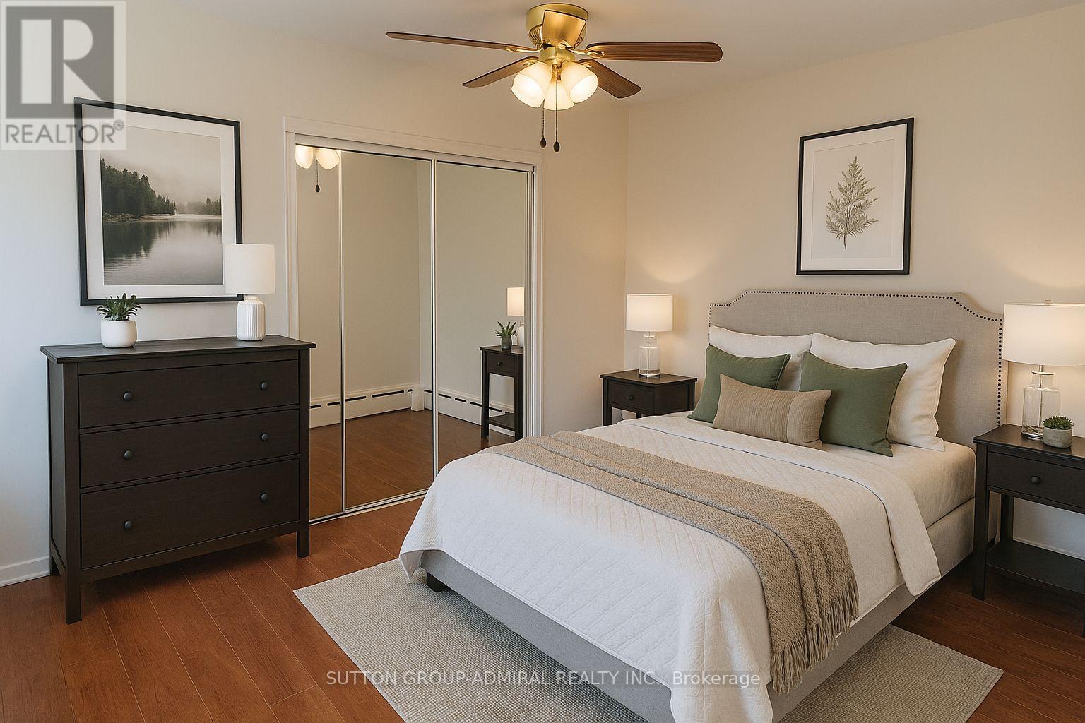 Photo 14 of 71 Spruce Avenue, Richmond Hill ON