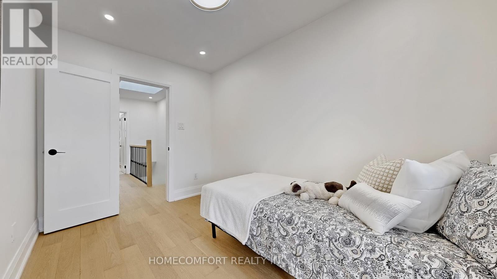 Photo 7 of 253 Fulton Avenue, Toronto ON