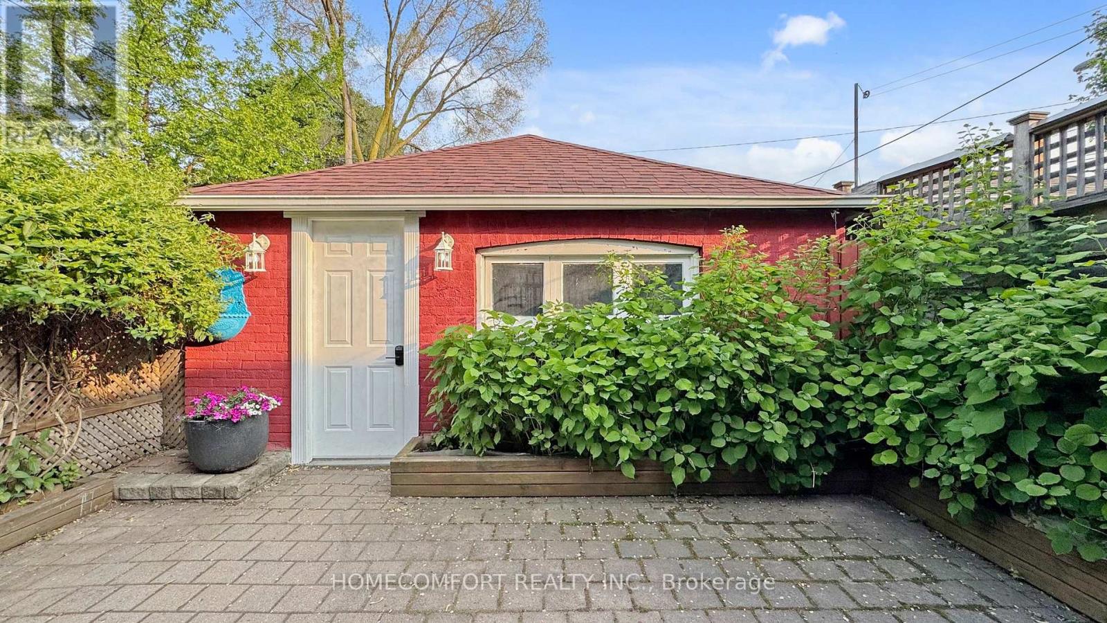 Photo 24 of 253 Fulton Avenue, Toronto ON