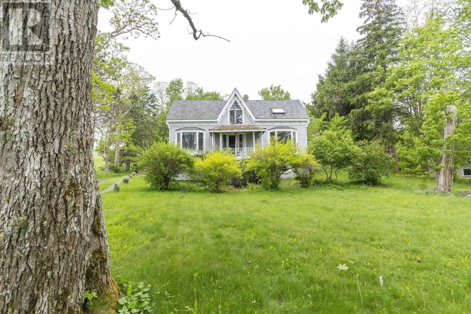 Photo 17 of 836 Main Street, Mahone Bay NS