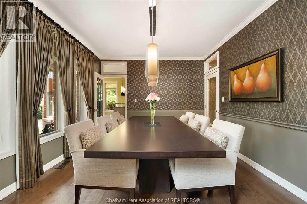 Photo 12 of 50 St Andrews Place, Chatham ON