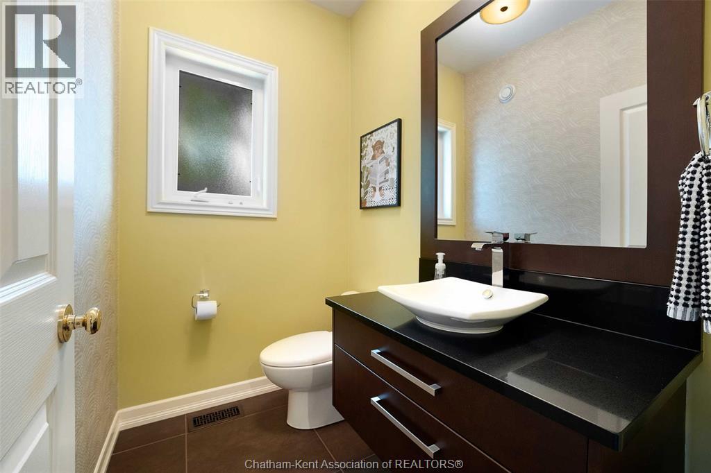 Photo 20 of 50 St Andrews Place, Chatham ON