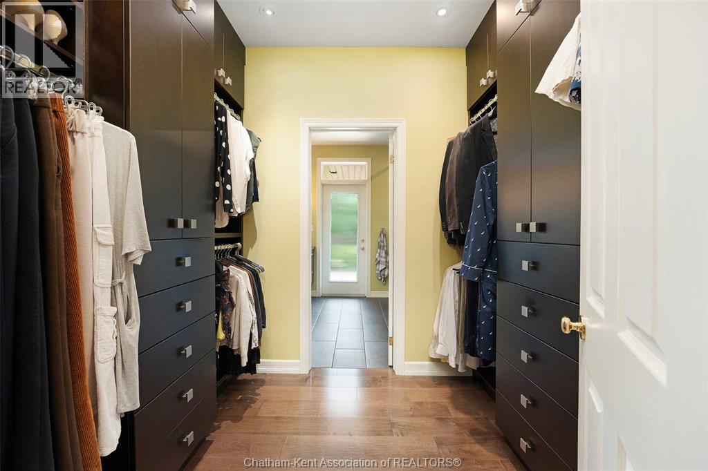 Photo 24 of 50 St Andrews Place, Chatham ON