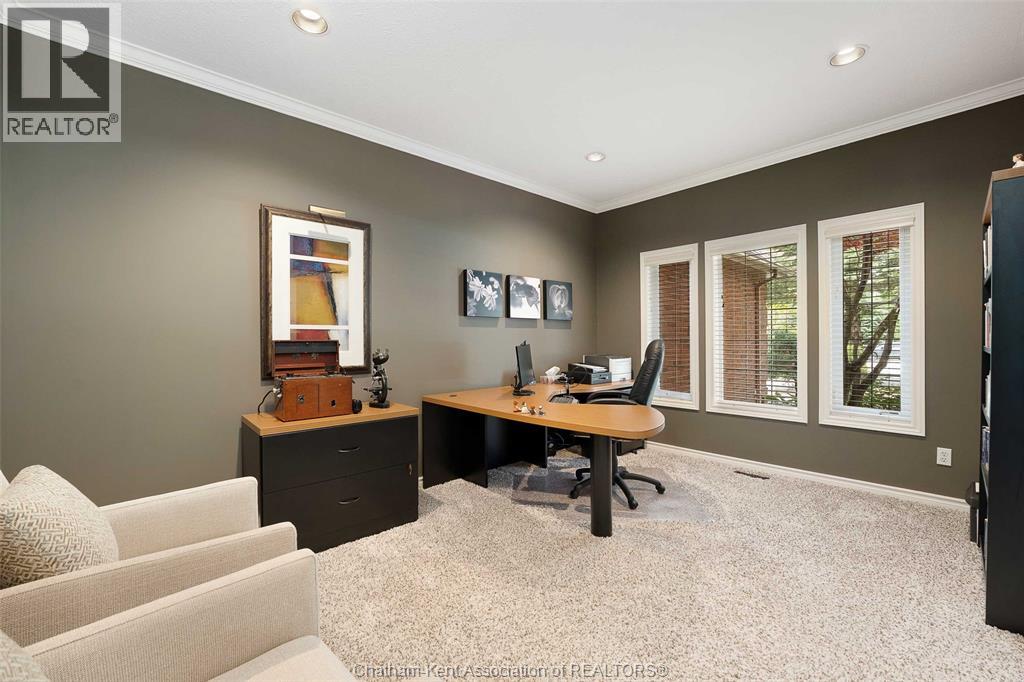 Photo 26 of 50 St Andrews Place, Chatham ON