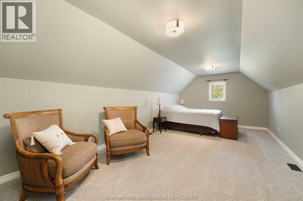 Photo 31 of 50 St Andrews Place, Chatham ON