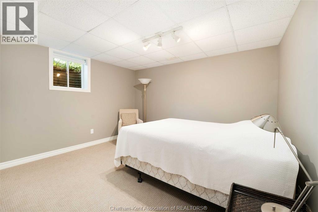 Photo 35 of 50 St Andrews Place, Chatham ON