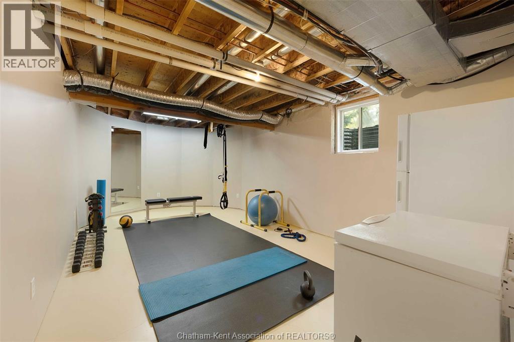 Photo 41 of 50 St Andrews Place, Chatham ON