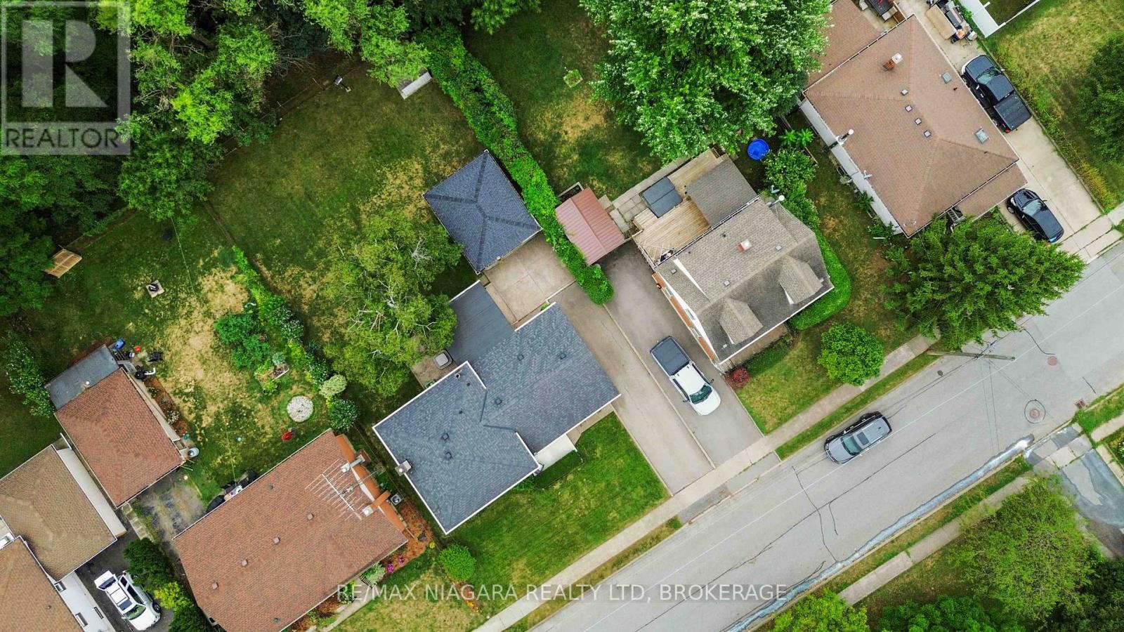 Photo 1 of 5840 Keith Street, Niagara Falls ON