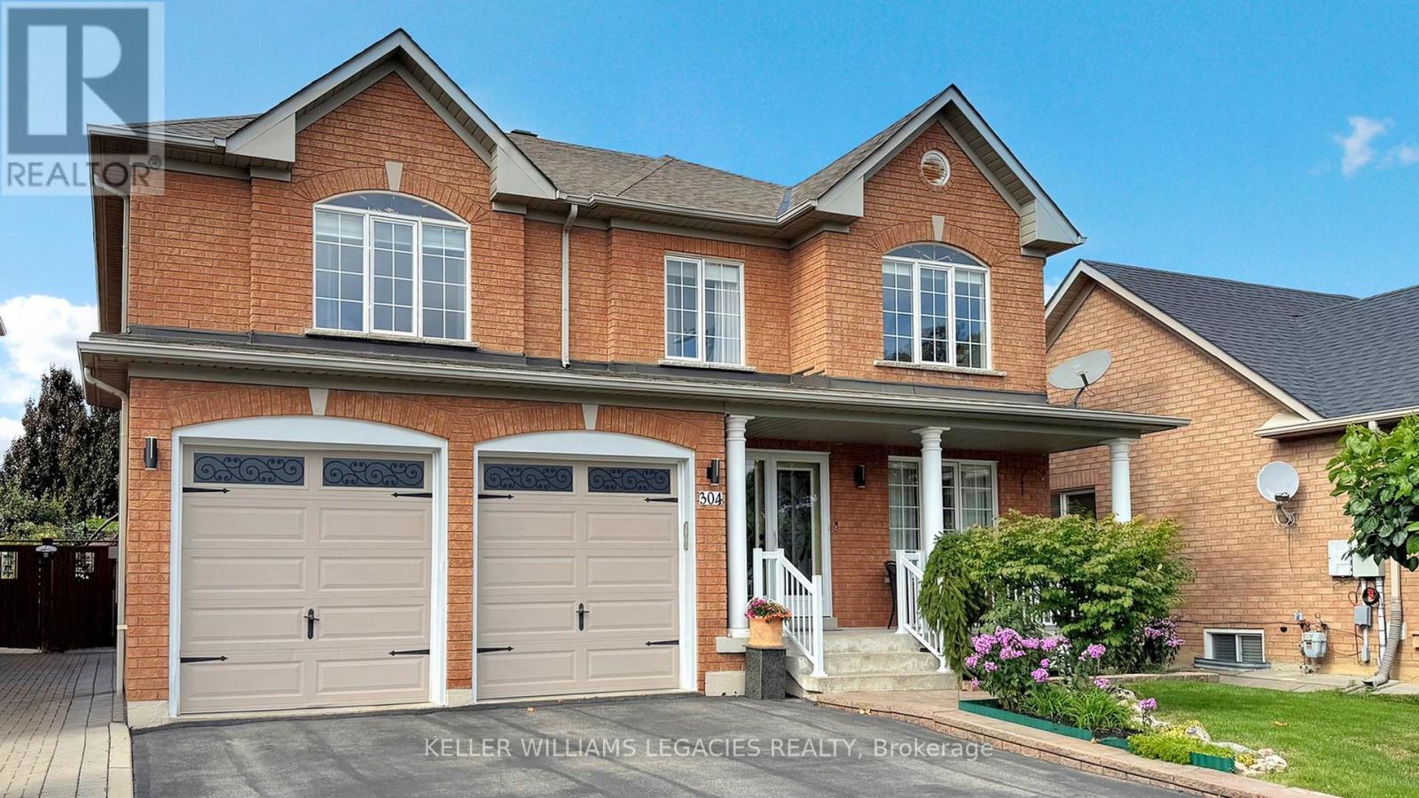 Photo 1 of 304 Maria Antonia Road, Vaughan ON