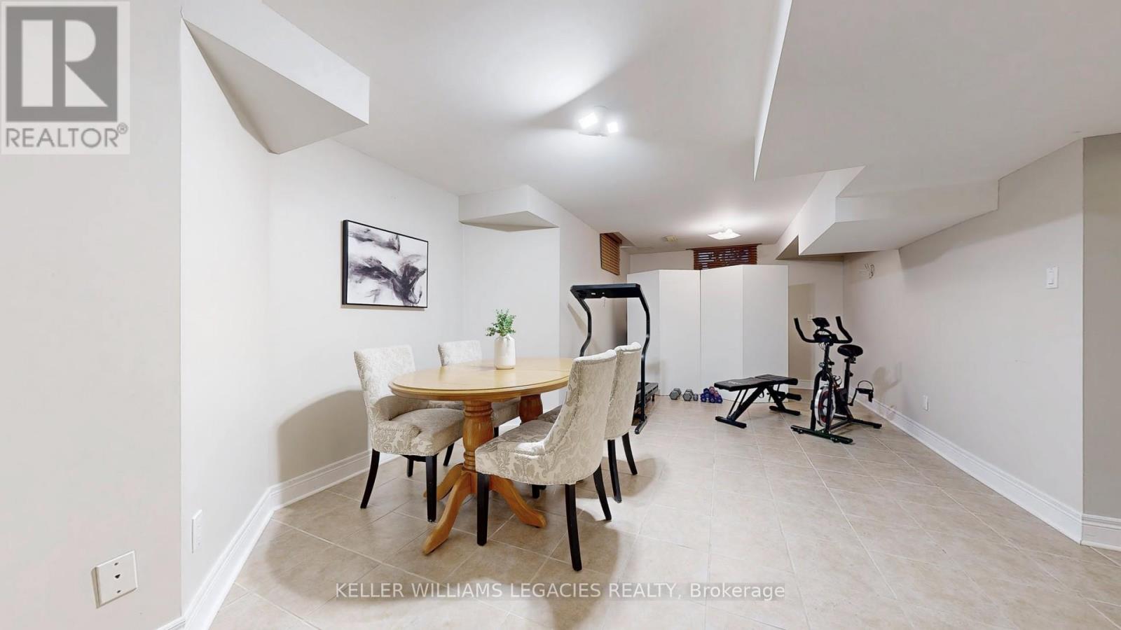Photo 23 of 304 Maria Antonia Road, Vaughan ON