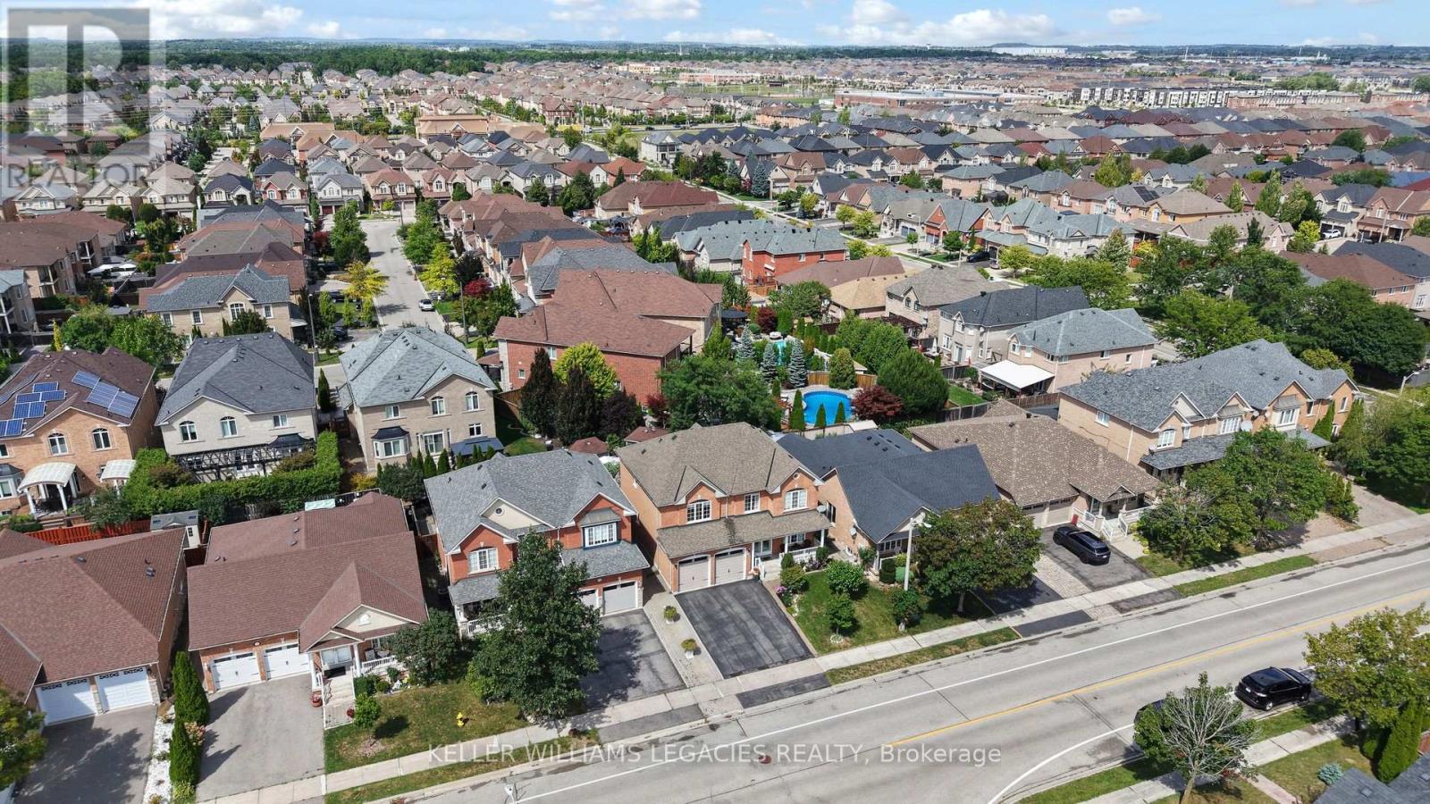 Photo 29 of 304 Maria Antonia Road, Vaughan ON